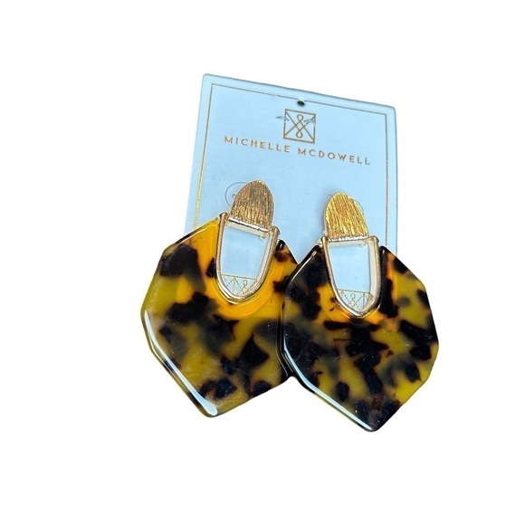 Michelle McDowell Lanier Dark Tortoise Post Earrings - Picture 7 of 9